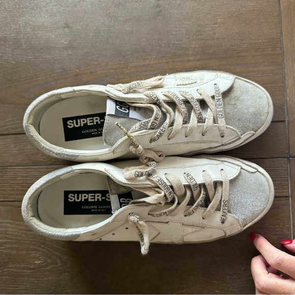 Size 8 golden goose like new sneakers - Picture 3 of 7